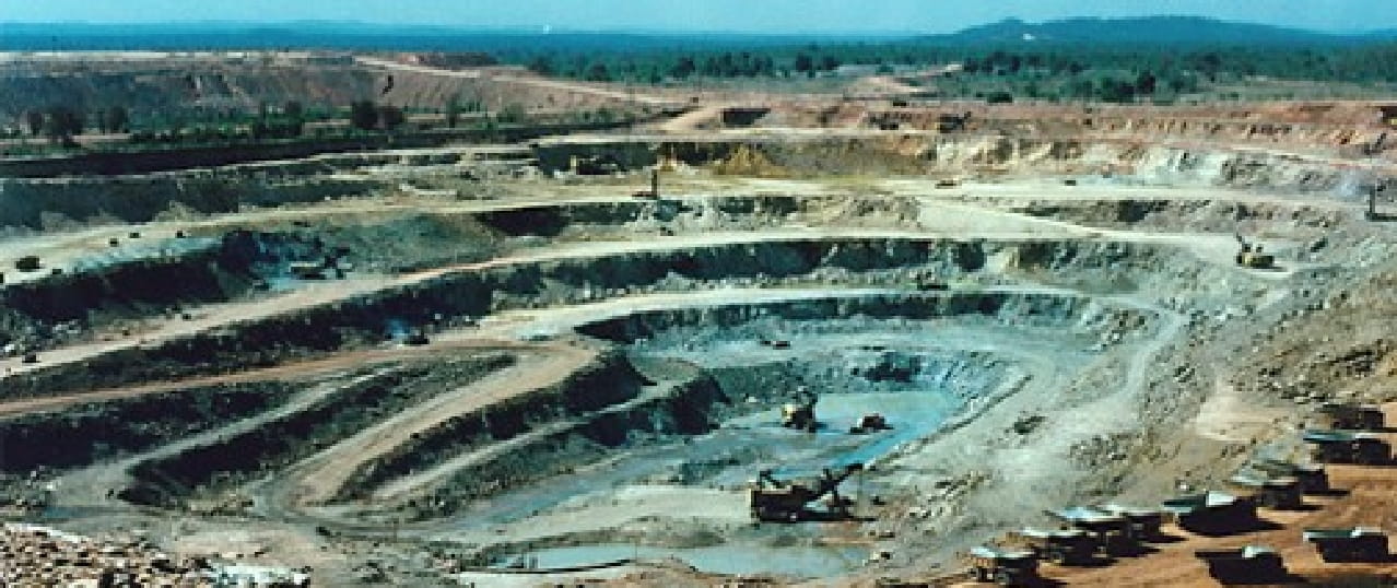 銅鉱山（インド）