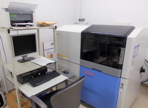 XRF (X-ray fluorescence)